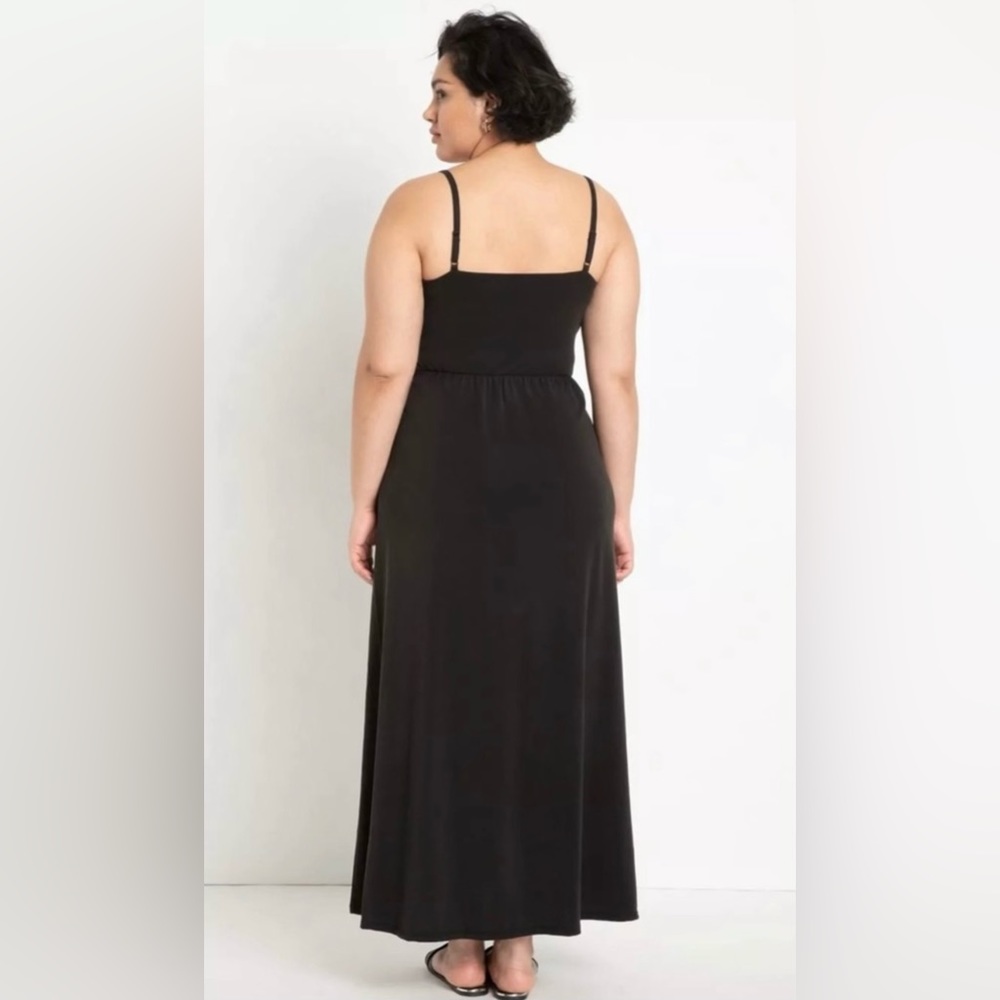 Plus Dress - Picture 4 of 6